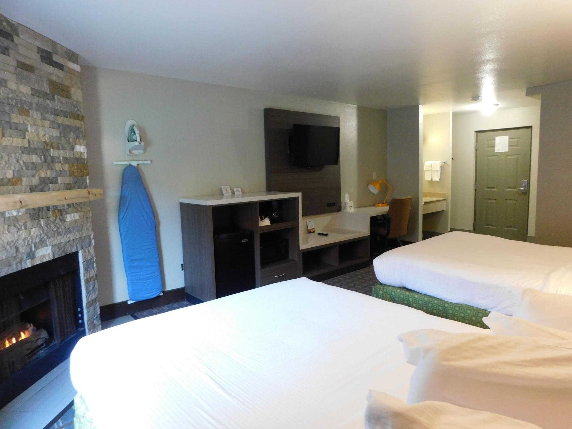Days Inn & Suites By Wyndham Downtown Gatlinburg Parkway Экстерьер фото