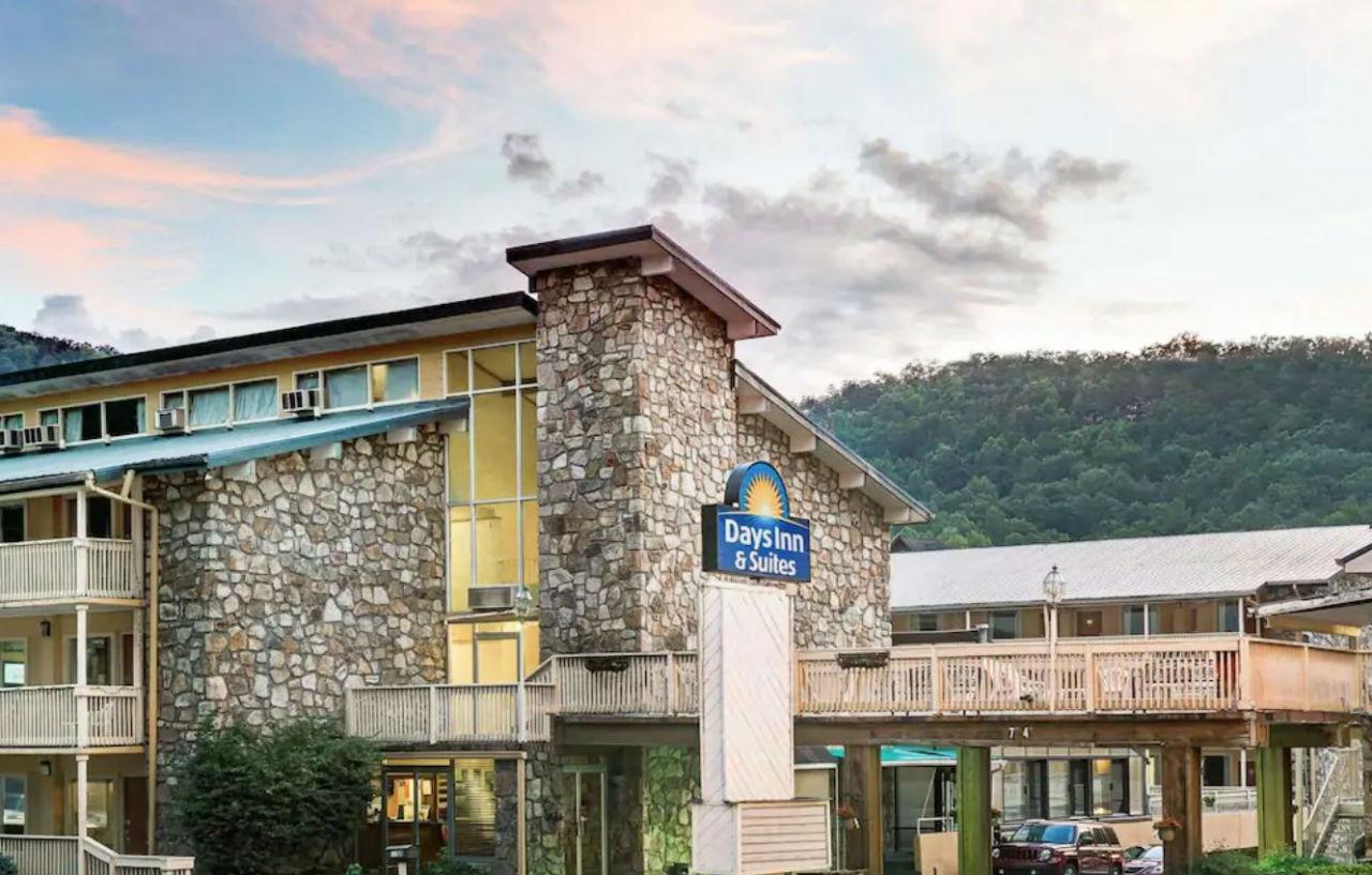 Days Inn & Suites By Wyndham Downtown Gatlinburg Parkway Экстерьер фото